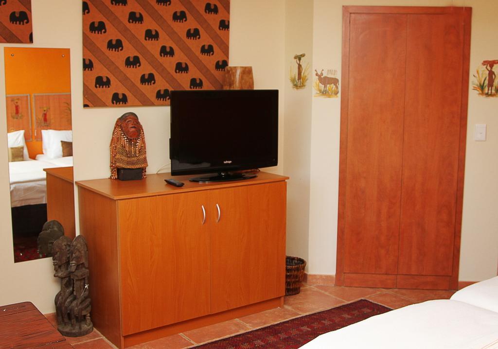 Golf And Garden Guesthouse Съмърсет Уест Екстериор снимка